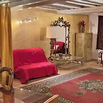 דירה Nel Salotto Di - Spaziosa - Ideale Per Famiglie E Gruppi טורינו